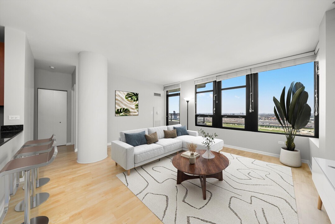 1255 S State St, Unit 1702 in Chicago, IL - Foto de edificio