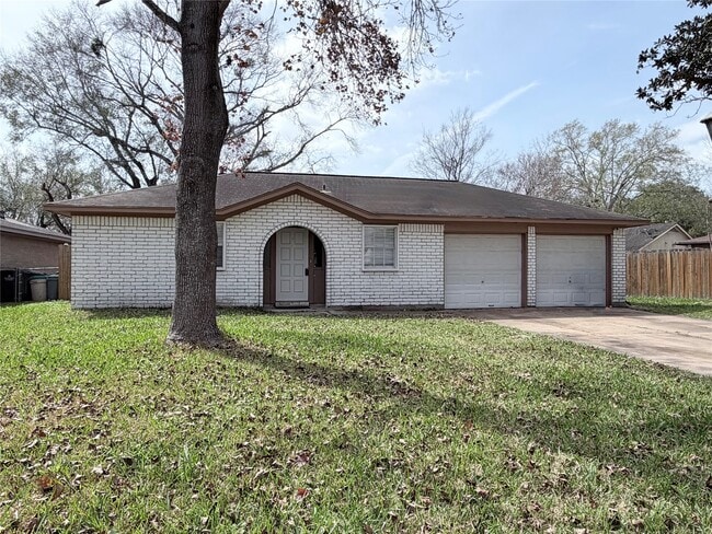 property at 5375 Little John Ln