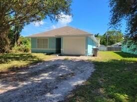 1110 15th Avenue SW in Vero Beach, FL - Building Photo