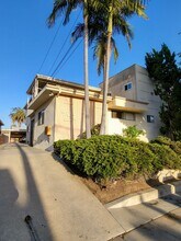 802 N Edgewood St in Inglewood, CA - Foto de edificio - Building Photo