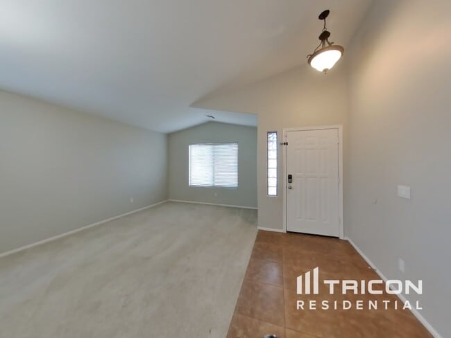 1363 Matthews Dr in San Tan Valley, AZ - Building Photo - Building Photo