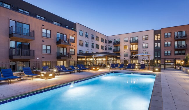 The Fremont in Aurora, CO - Building Photo - Building Photo