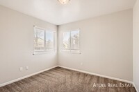 3074 49th Ave in Greeley, CO - Foto de edificio - Building Photo