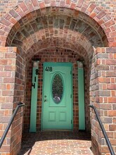 418 E Virginia St in Tallahassee, FL - Foto de edificio - Building Photo