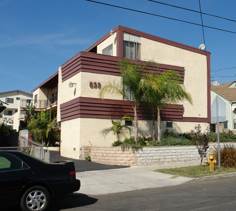 633 Micheltorena St in Los Angeles, CA - Building Photo