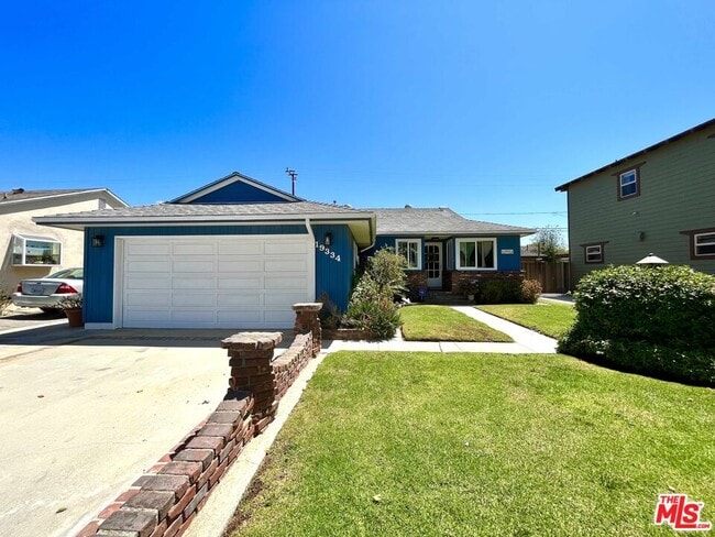 property at 19334 Beckworth Ave