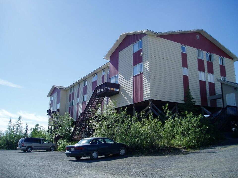 Parkview Apartments in Inuvik, NT - Building Photo
