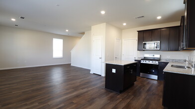 11746 Gln Mountain Dr in Tomball, TX - Building Photo - Building Photo