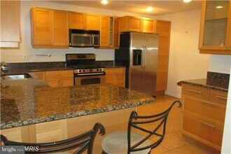 8509 Barrow Furnace Ln in Lorton, VA - Building Photo - Building Photo