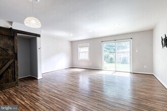 1669 Yorktown Ct in Crofton, MD - Building Photo - Building Photo