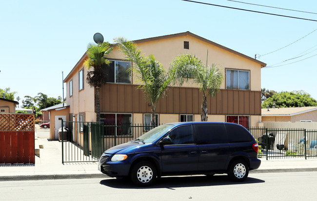 1311 Puls St in Oceanside, CA - Foto de edificio - Building Photo