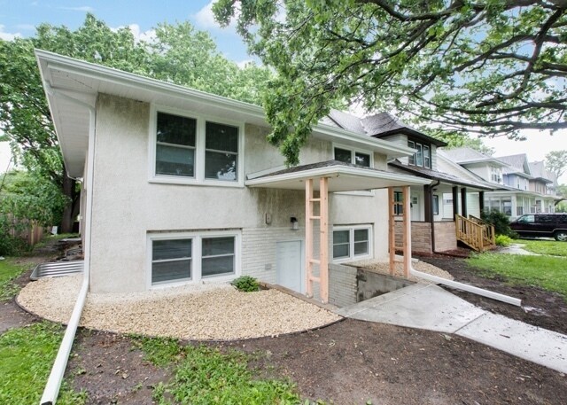 1638 Marshall Ave in St. Paul, MN - Building Photo