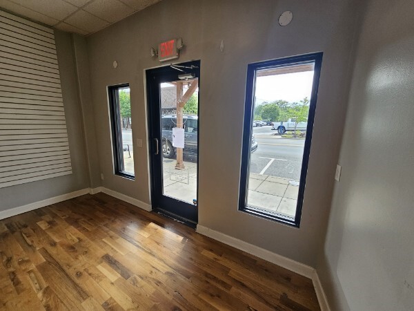 710 S Main St in Springfield, TN - Building Photo - Building Photo