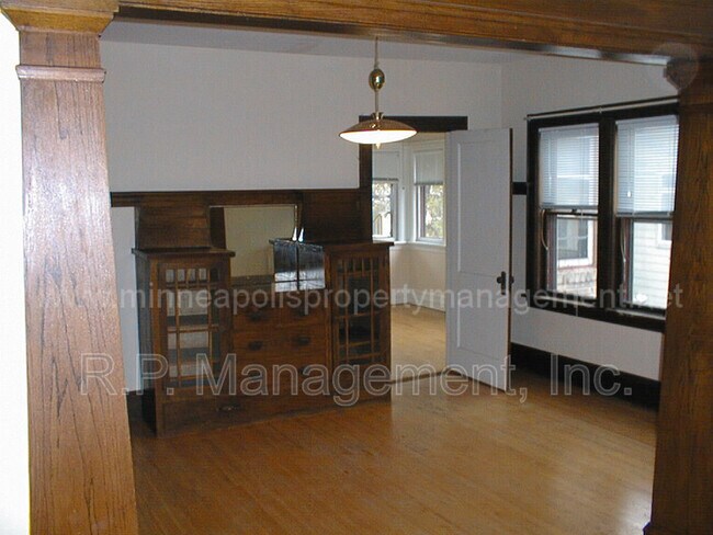 1432 W 32nd St in Minneapolis, MN - Building Photo - Building Photo