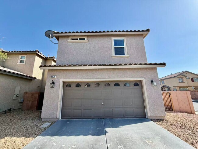 8626 Rowland Bluff Ave in Las Vegas, NV - Building Photo - Building Photo