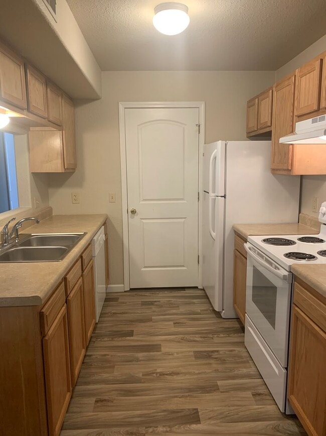 property at 1930 Kissinger St