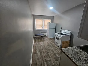 6315 Everett Ave in Philadelphia, PA - Building Photo - Building Photo