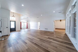 1114 Countryhill Dr in Keller, TX - Building Photo - Building Photo