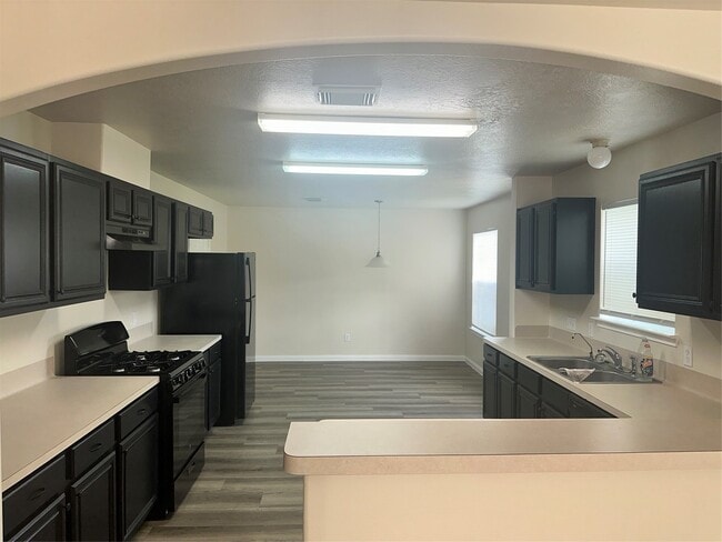 property at 6526 Dogwood Park Ln