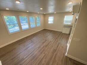 1524 F St in Sacramento, CA - Building Photo - Building Photo