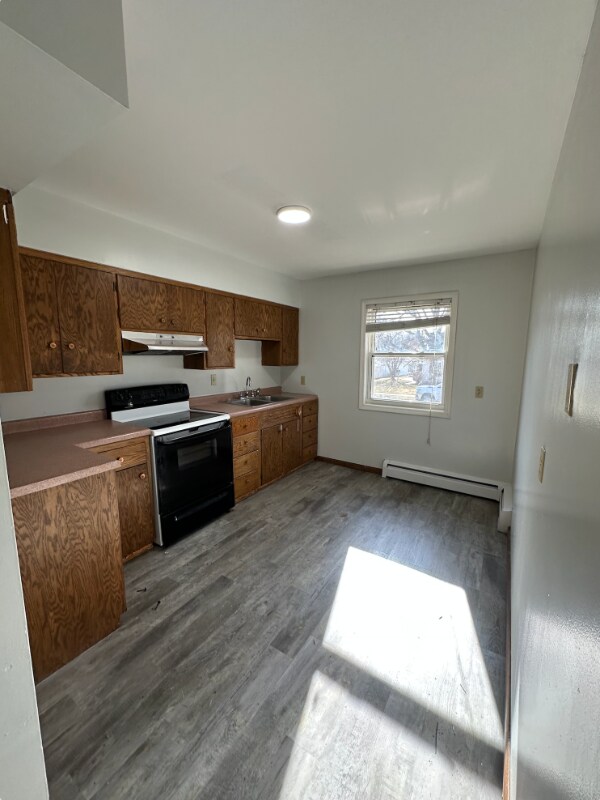 516 Kendall Ave S-Unit -3 in Thief River Falls, MN - Building Photo - Building Photo