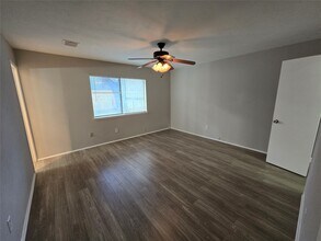 4371 Kevinkay Dr in Houston, TX - Building Photo - Building Photo