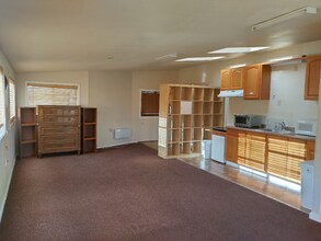 1616 Lodi Ave in San Mateo, CA - Building Photo - Building Photo