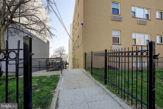 738 Longfellow St NW in Washington, DC - Building Photo - Building Photo