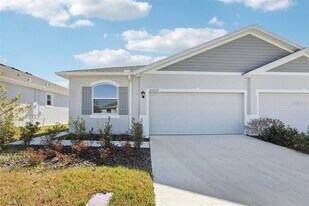 32652 Rustic Rise Rd in San Antonio, FL - Building Photo