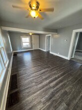 1050 E Pacific St in Springfield, MO - Building Photo - Building Photo