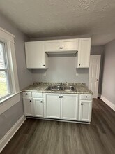 3375 E 145th St in Cleveland, OH - Building Photo - Building Photo