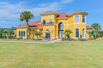 1026 Kings Forest Ln in Richmond, TX - Building Photo - Building Photo