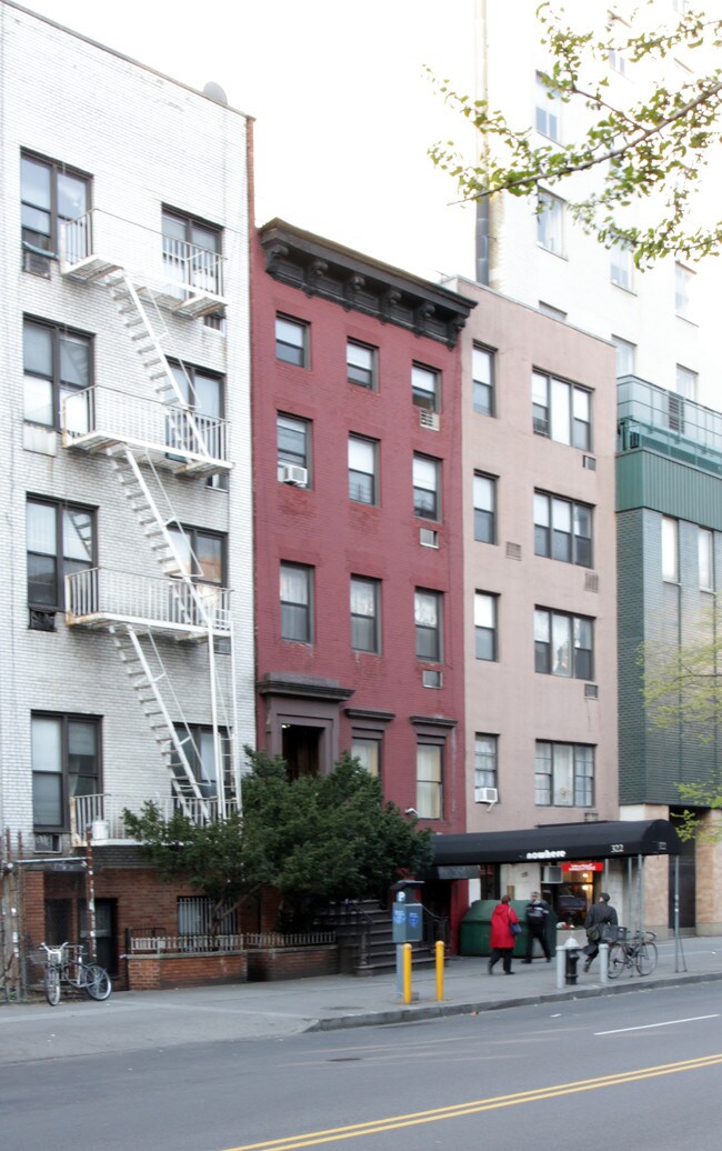 322 E 14th St in New York, NY - Building Photo - Building Photo