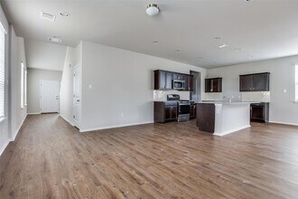 11425 Lago de Garda Dr in Austin, TX - Foto de edificio - Building Photo