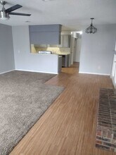 525 Broad St in Chandler, TX - Building Photo - Building Photo