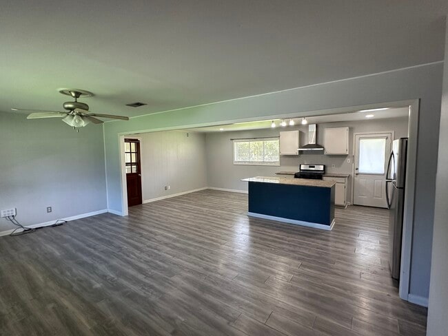 124 Gordon Crockett Dr in Lafayette, LA - Building Photo - Building Photo