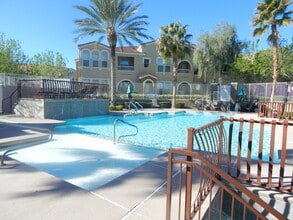 9975 Peace Way, Unit 2116 in Las Vegas, NV - Building Photo - Building Photo