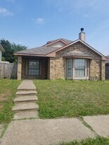 1431 Windmill Ln in Mesquite, TX - Building Photo