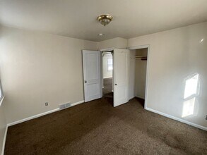 4531 Woodward St in Wayne, MI - Building Photo - Building Photo