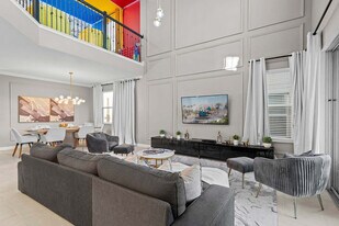 581 Drop Shot Dr in Davenport, FL - Building Photo