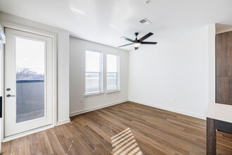 Ellison Museum District in Richmond, VA - Foto de edificio - Building Photo