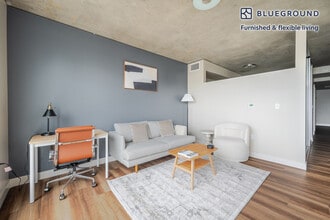 101 Taylor Ave N in Seattle, WA - Building Photo - Building Photo