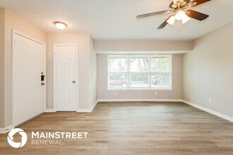 1733 Las Cruces Ln in Dallas, TX - Building Photo - Building Photo