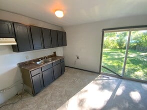 1109 Koehn Dr in Danville, IL - Building Photo - Building Photo