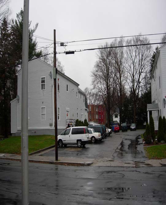 27 Harrison St in Taunton, MA - Foto de edificio