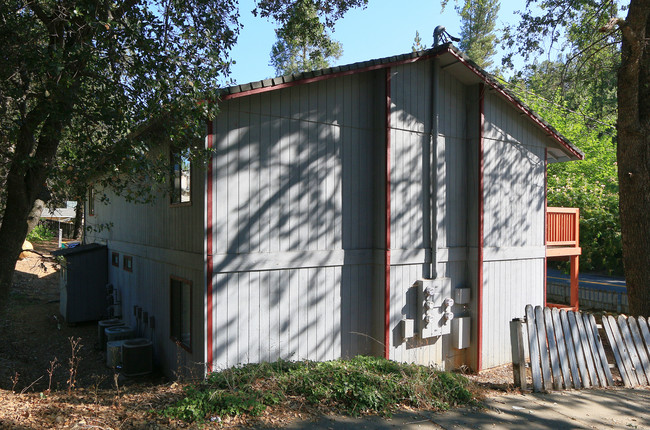 2904 Tunnel St in Placerville, CA - Building Photo - Building Photo