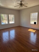 1849 Meriden Rd in Wolcott, CT - Building Photo - Building Photo