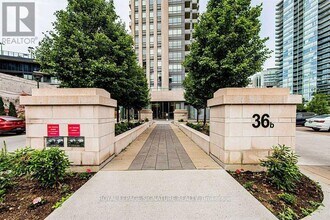 36 Park Lawn Rd in Toronto, ON - Building Photo - Building Photo