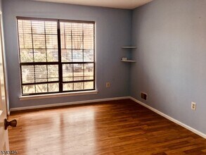 328 Penns Way in Bernards, NJ - Building Photo - Building Photo