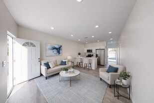 5443 Brockbank Pl in San Diego, CA - Building Photo